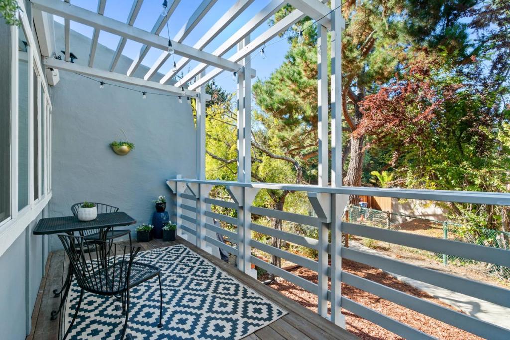 375 Sandalwood Drive, Aptos, CA 95003