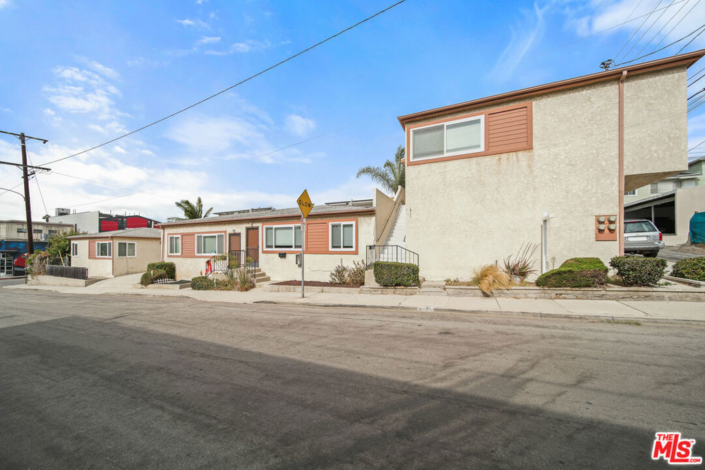 411 E Franklin Avenue, El Segundo, CA 90245