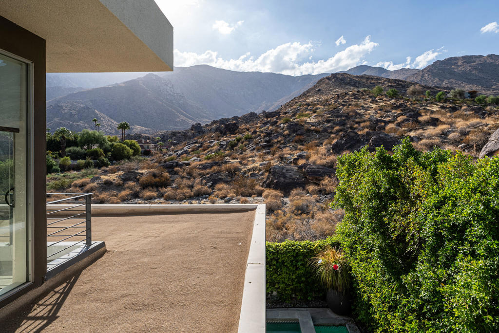 2809 S Palm Canyon Drive, Palm Springs, CA 92264