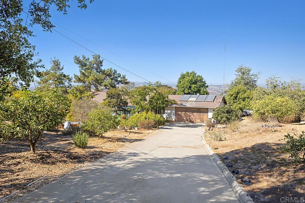 3135 Blackwell Drive, Vista, CA 92084