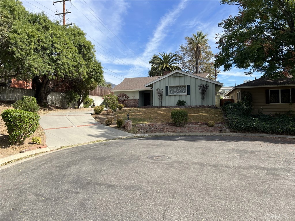 2650 Catherine Road, Altadena, CA 91001