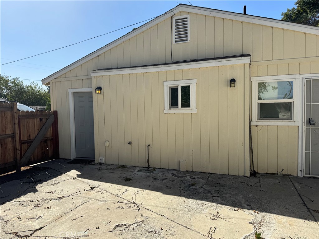 776 W 11Th, San Bernardino, CA 92410