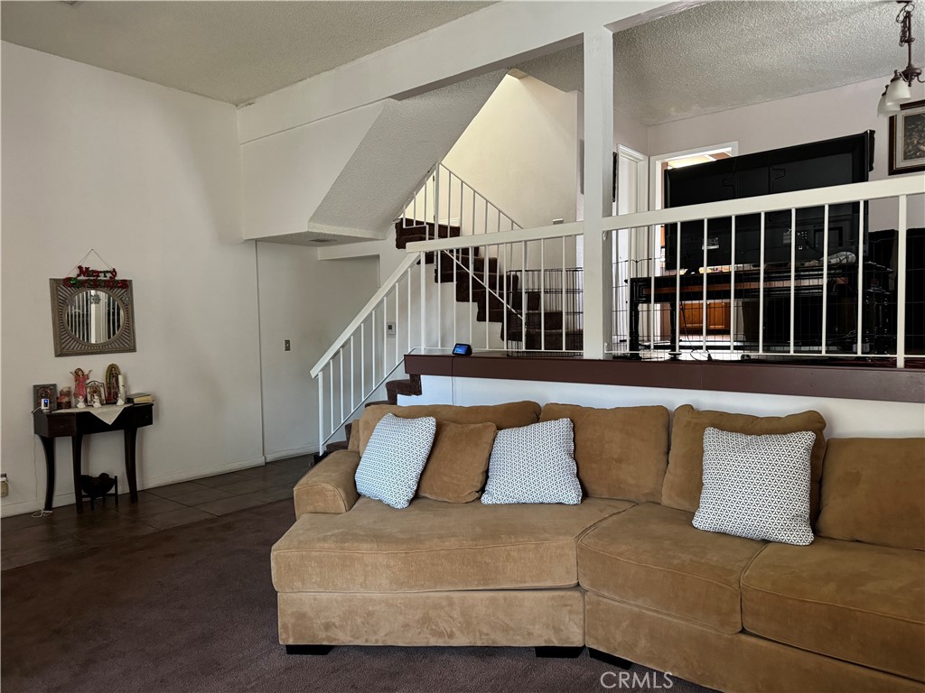 18425 Saticoy Street, #1 | Similar Property Thumbnail 7