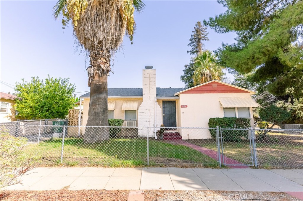 1024 N 1St Street, Banning, CA 92220