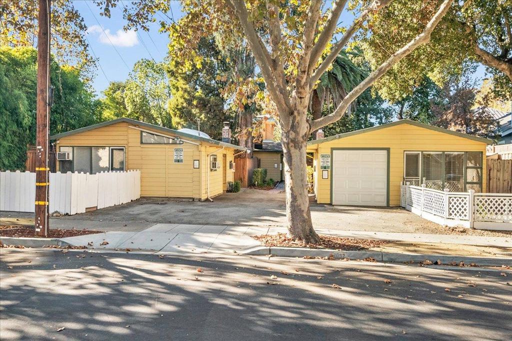 10521072 College Avenue, Palo Alto, CA 94306