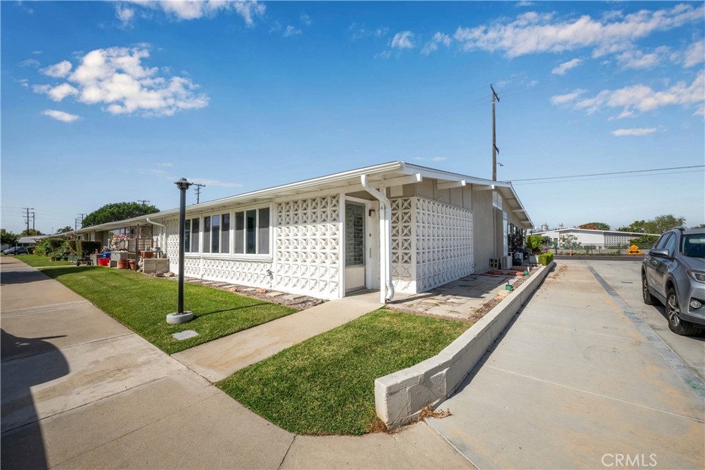 1232 Golden Rain Road, #71A, Seal Beach, CA 90740