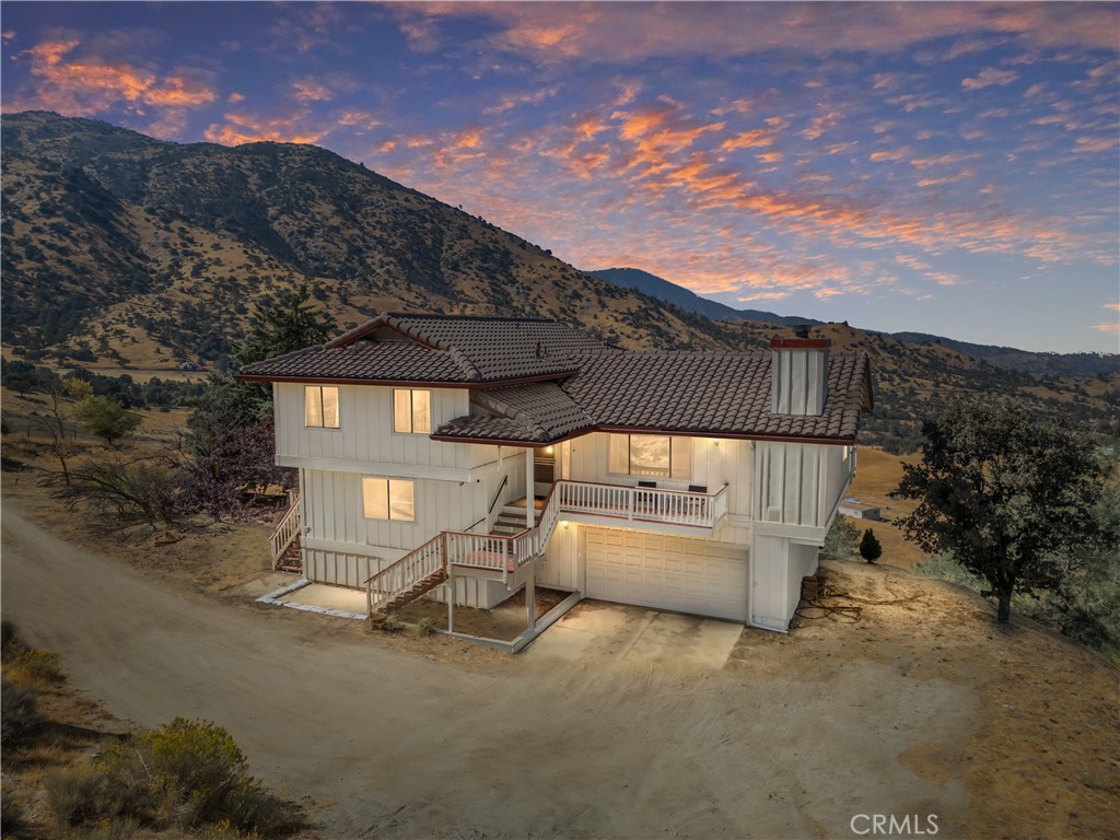 24800 Woodford Tehachapi Road, Tehachapi, CA 93561