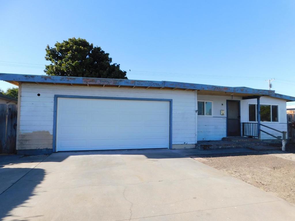 827 Lemos Avenue, Salinas, CA 93901