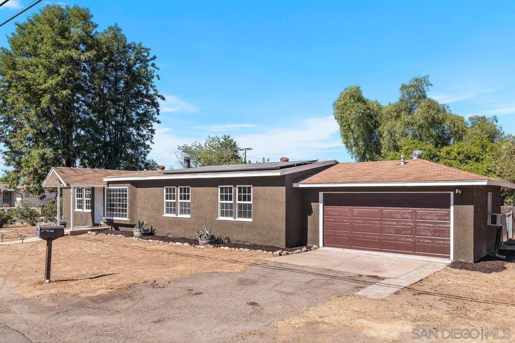 447 F Street, Ramona, CA 92065