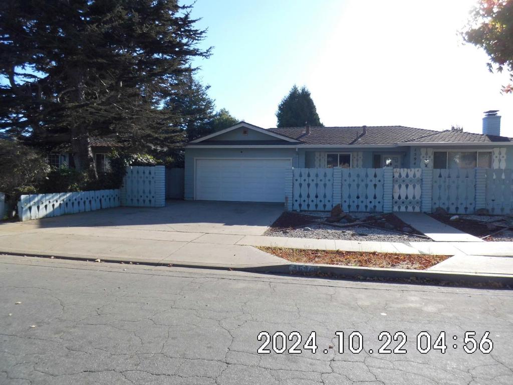 1594 Atherton Way, Salinas, CA 93906