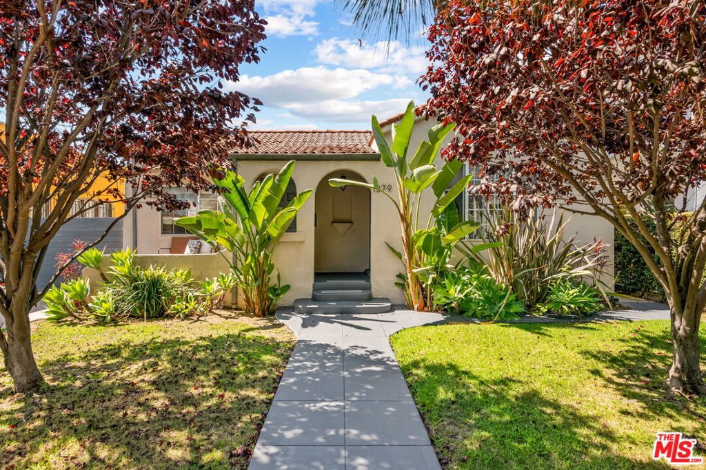 1379 S Orange Drive, Los Angeles, CA 90019