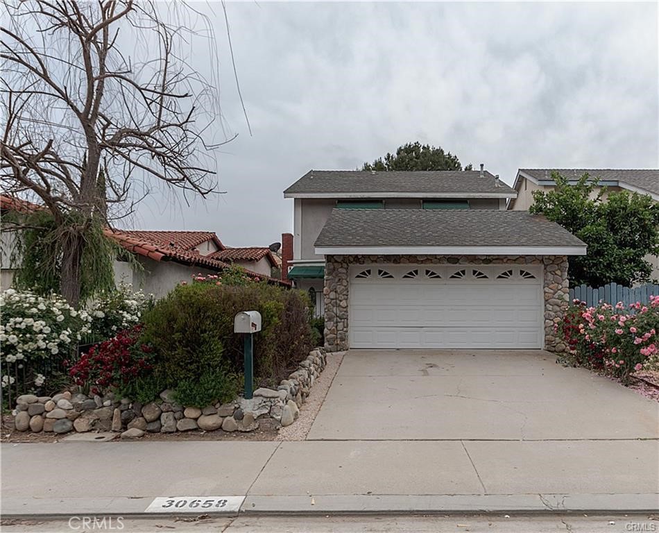 30658 Lakefront Drive, Agoura Hills, CA 91301