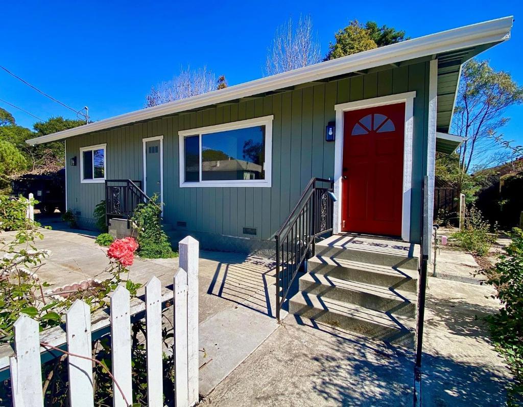 10451049 Brommer Street, Santa Cruz, CA 95062