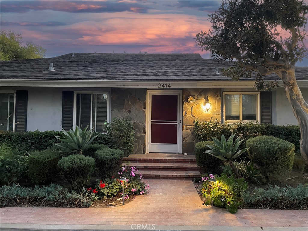 2414 University Drive, Newport Beach, CA 92660