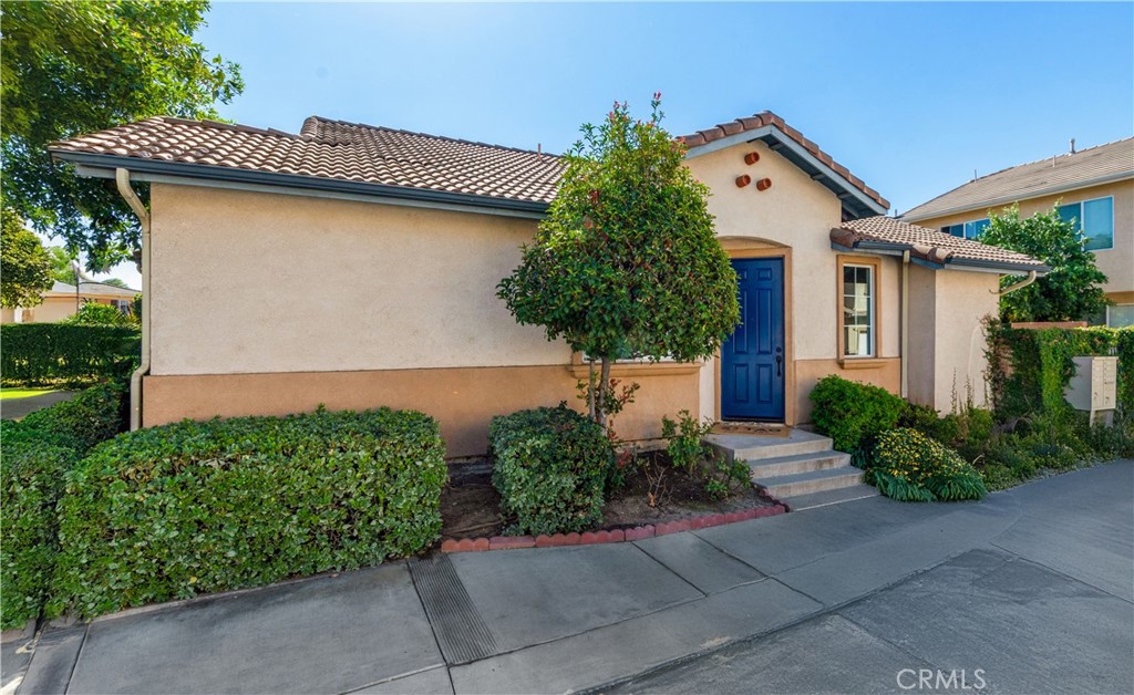 4422 Lakeview Court, Riverside, CA 92505