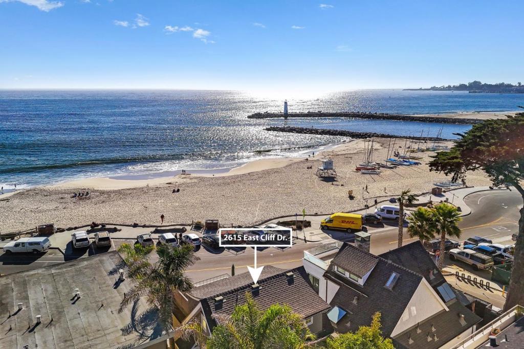 2615 East Cliff Drive, Santa Cruz, CA 95062