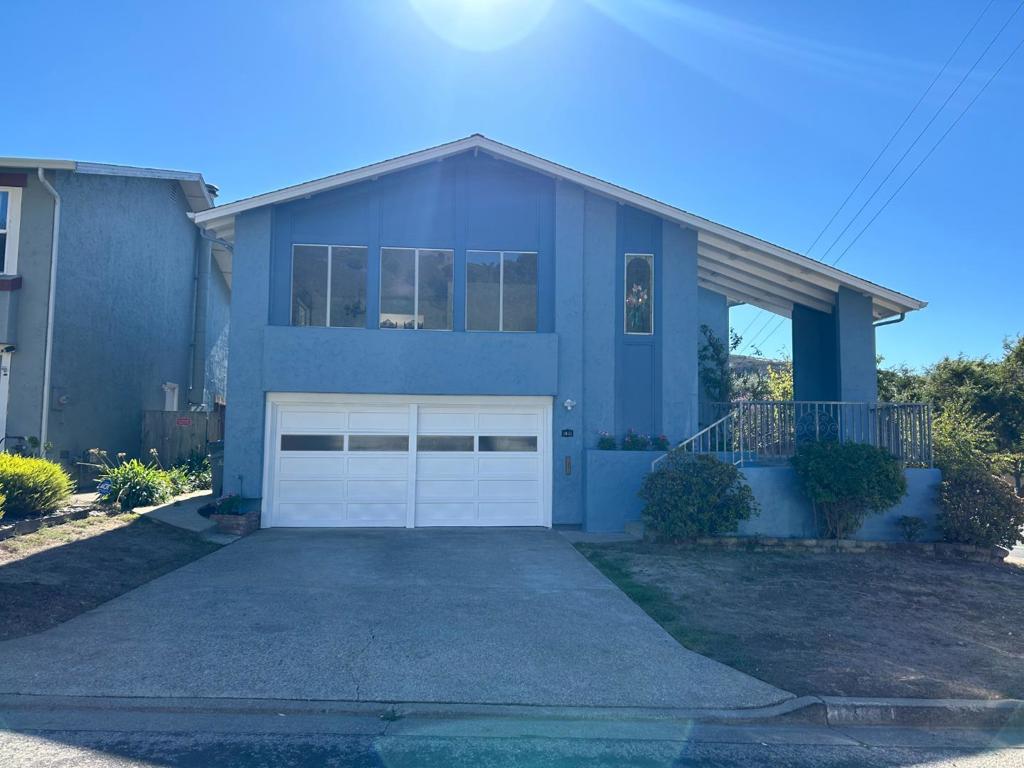 1 Elk Court, Pacifica, CA 94044