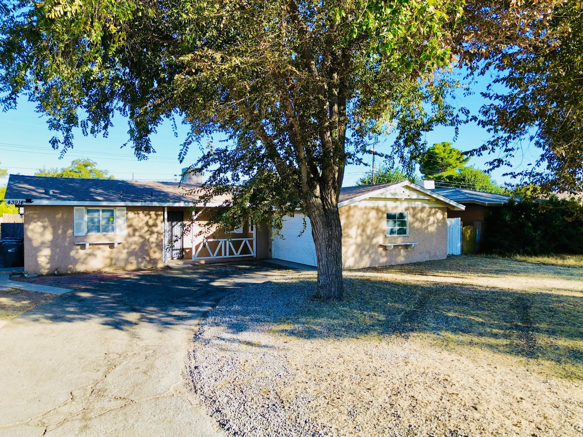 43914 E 3Rd Street, Lancaster, CA 93535