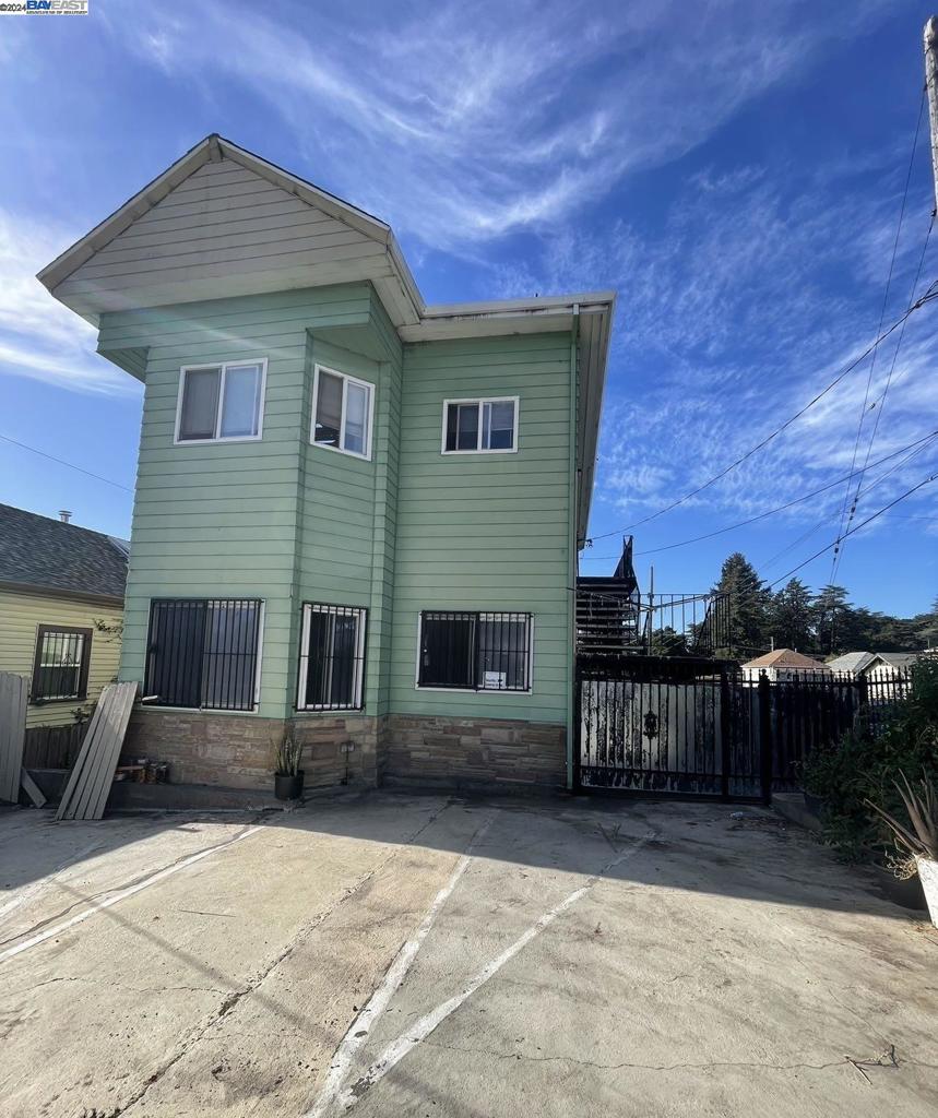 1841 E 17Th St, Oakland, CA 94606