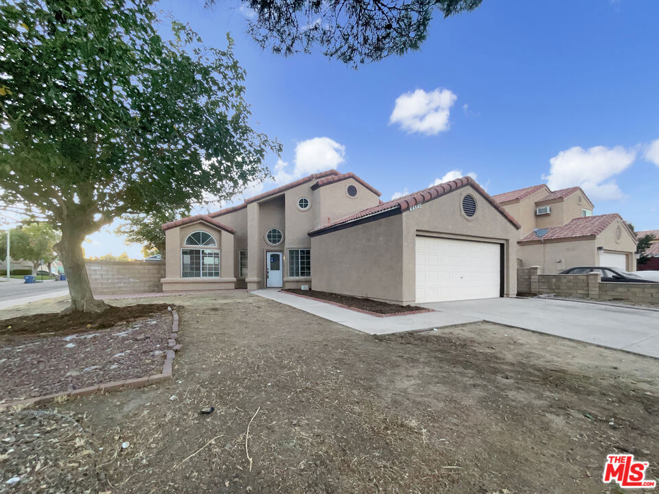 44645 18Th Street, Lancaster, CA 93535