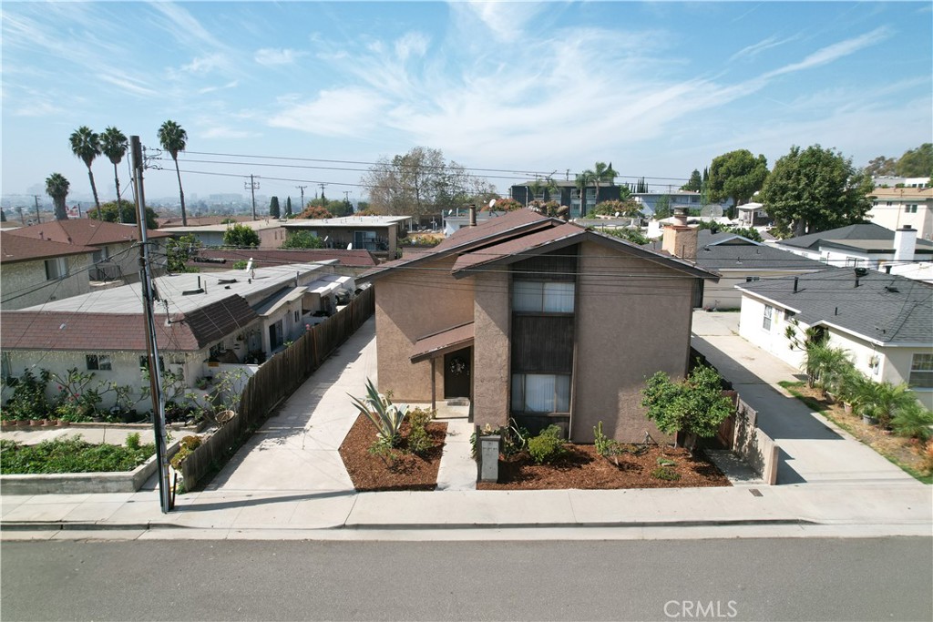 1867 Gladys Avenue, Signal Hill, CA 90755