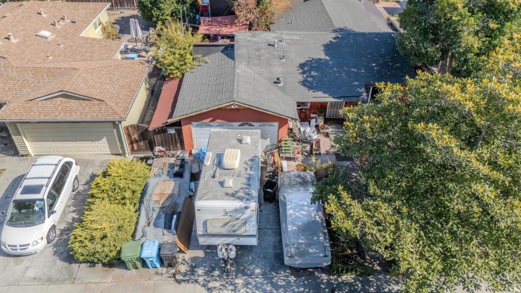 2121 Francis Avenue, Santa Clara, CA 95051