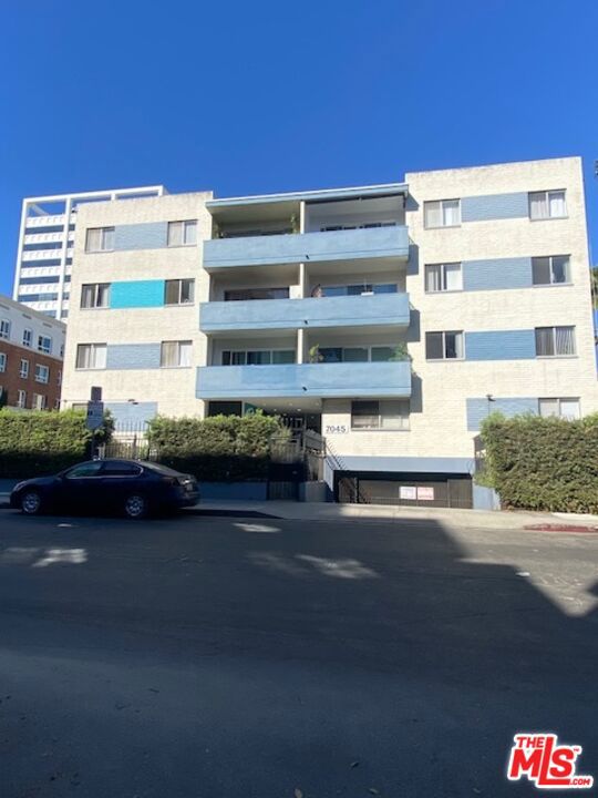 7045 Hawthorn Avenue, #206, Los Angeles, CA 90028