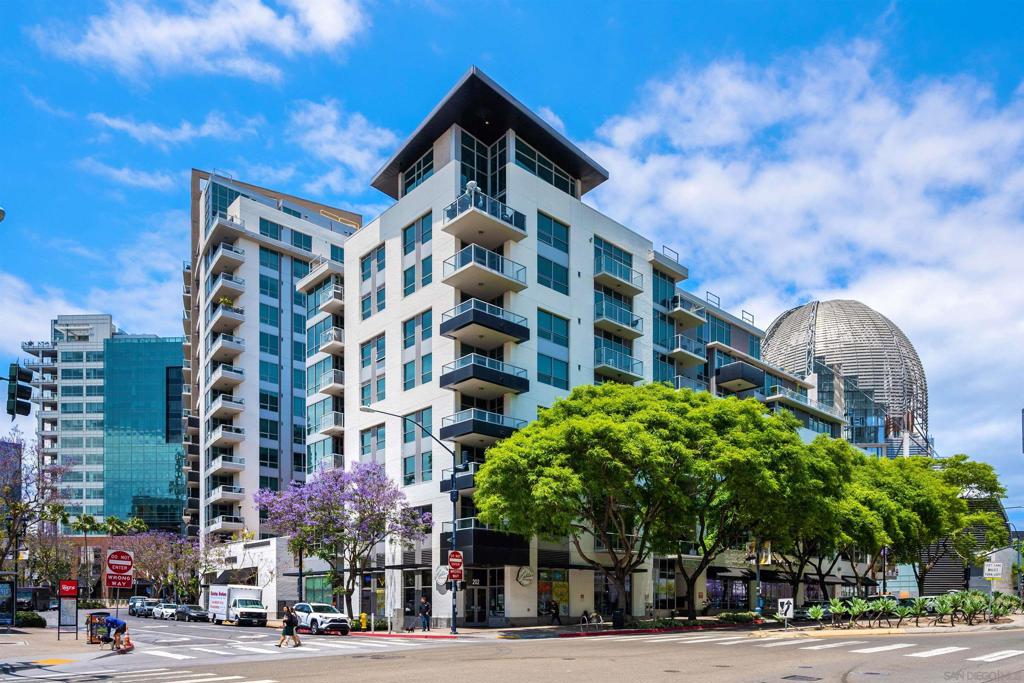 206 Park Blvd. , #211, San Diego, CA 92101