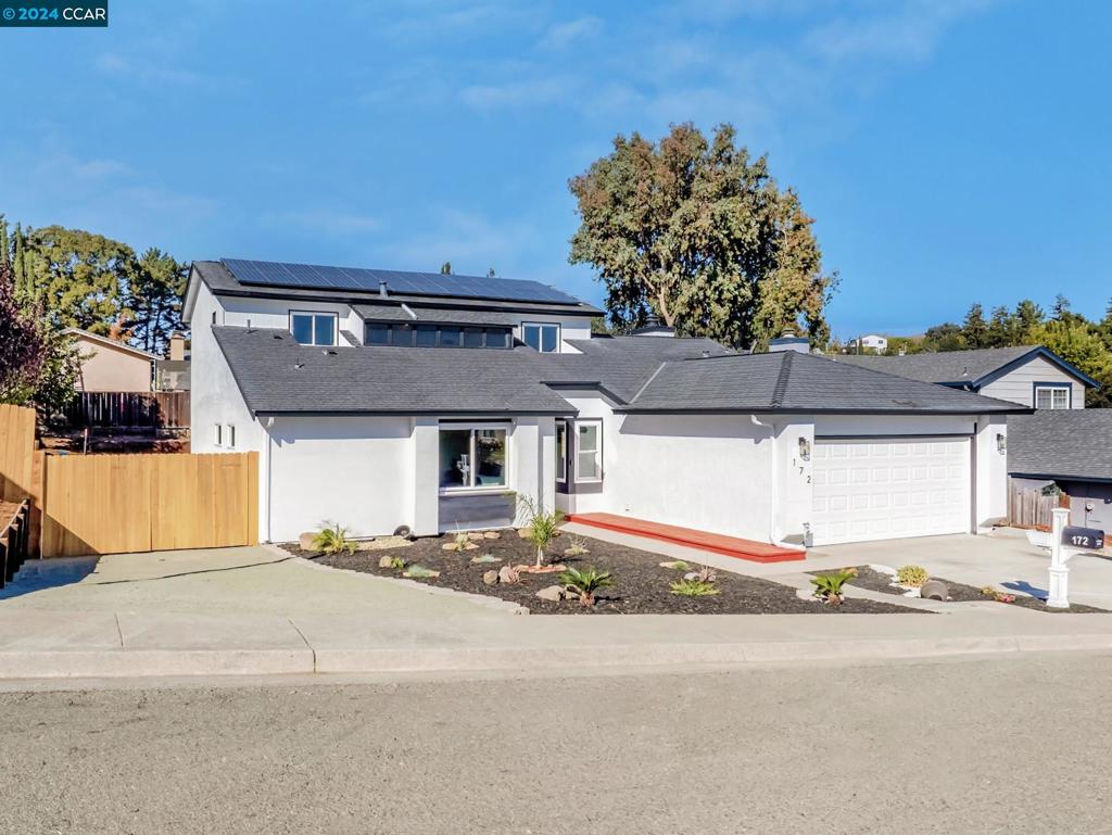 172 Rhododendron St, Vallejo, CA 94591-7660