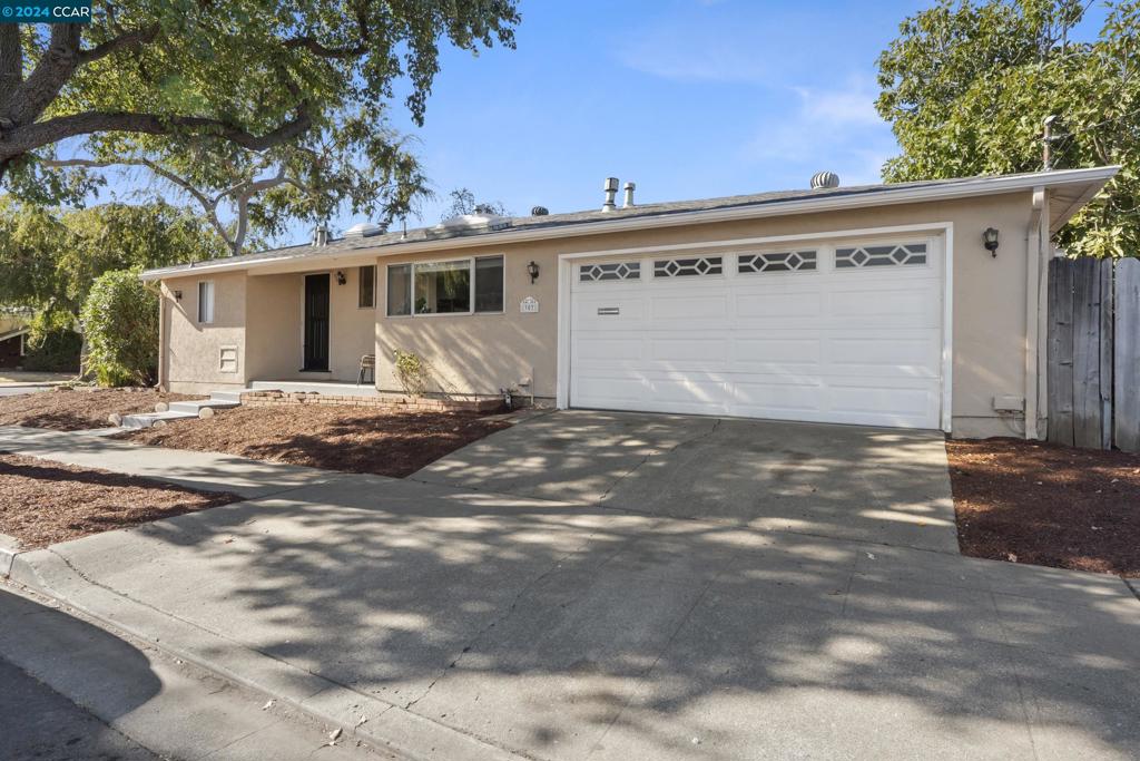 302 Rivercrest Ln, Hayward, CA 94544