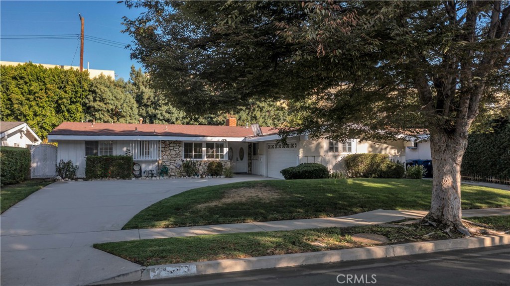 23133 Bigler Street, Woodland Hills, CA 91364