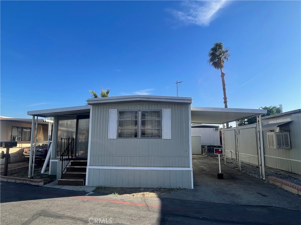 250 Linden Avenue, #129, Rialto, CA 92376