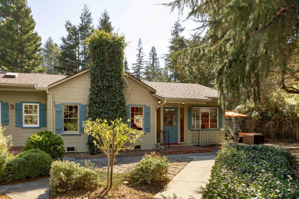 12 Maywood Lane, Menlo Park, CA 94025