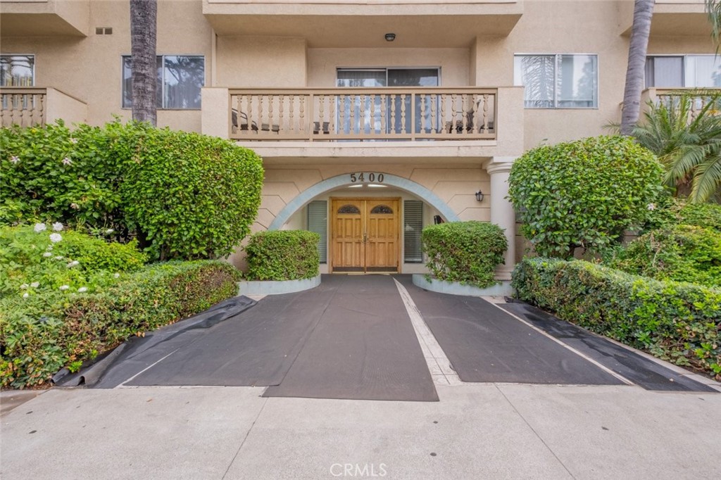 5400 Lindley Avenue, #311, Encino, CA 91316