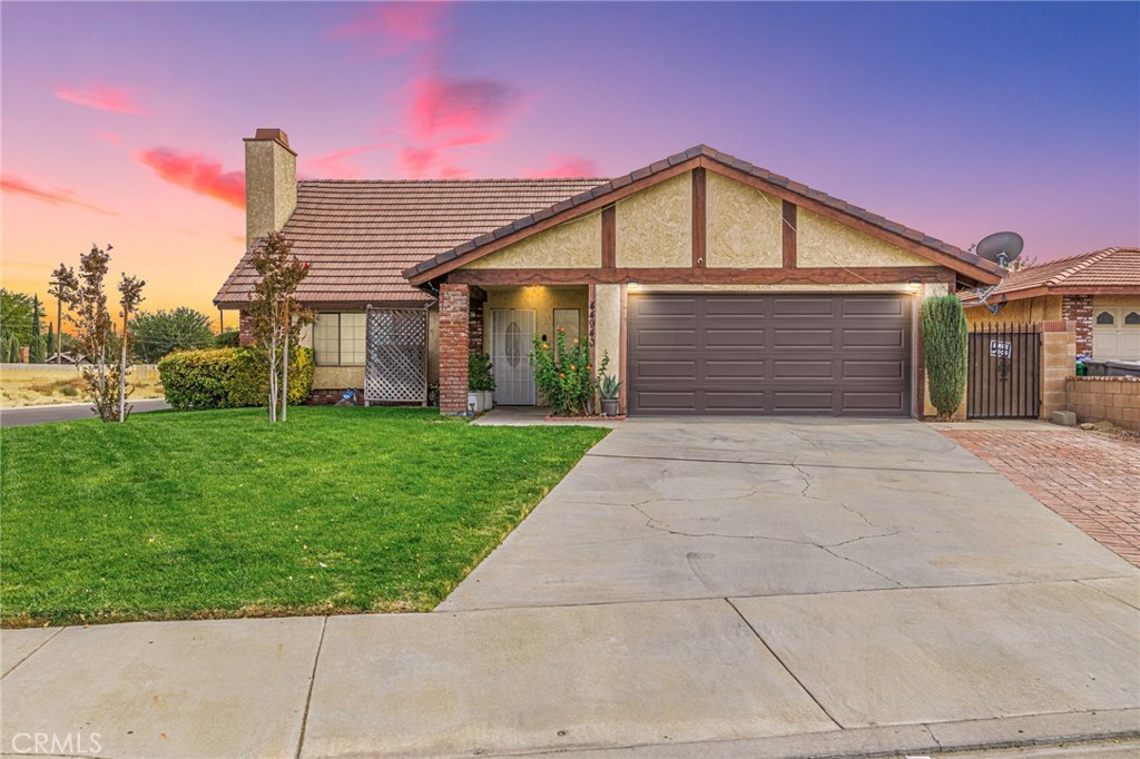 44940 Laszlo Street, Lancaster, CA 93534