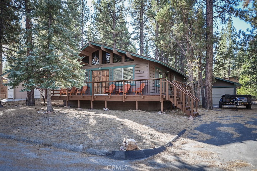 934 Kingston Lane, Big Bear City, CA 92314