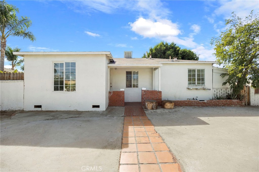 7420 Tujunga Avenue, North Hollywood, CA 91605