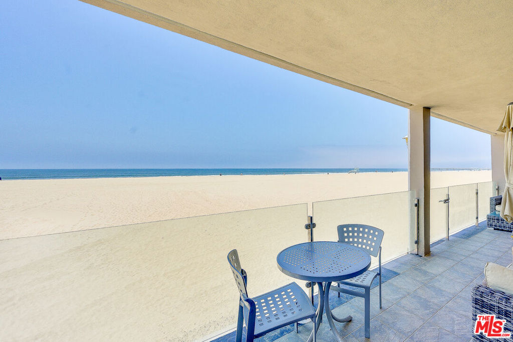 4 Lighthouse Street, #1, Marina Del Rey, CA 90292