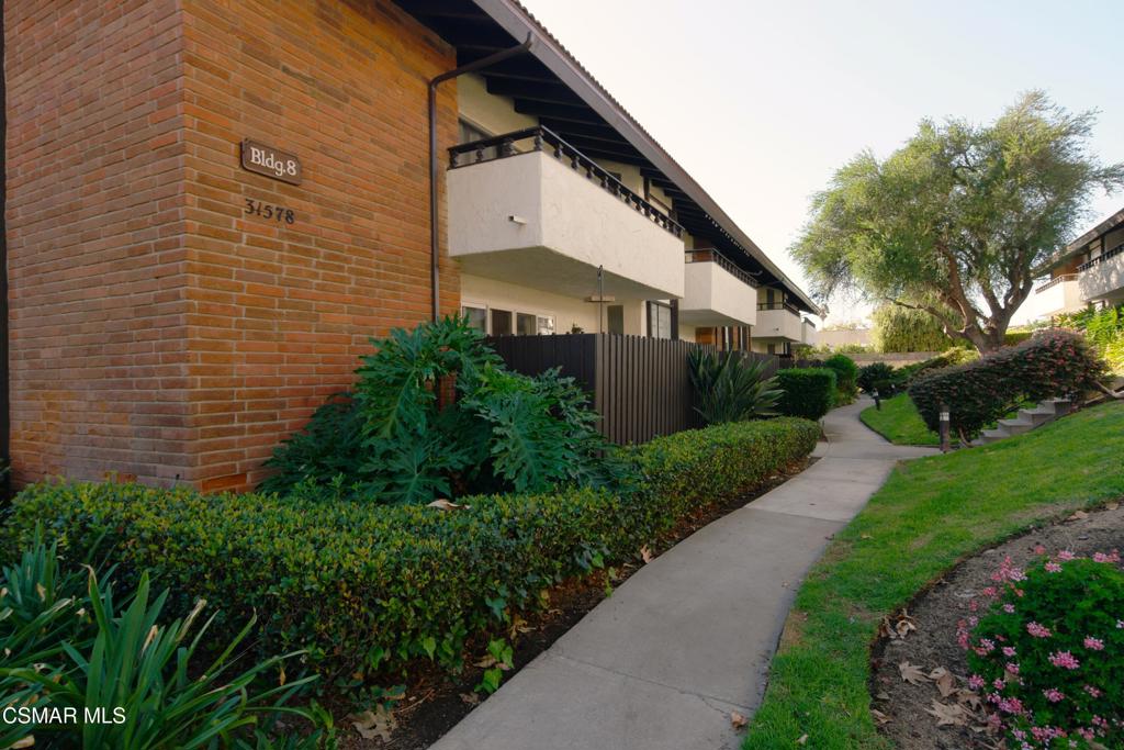 31578 Agoura Road, #2, Westlake Village, CA 91361