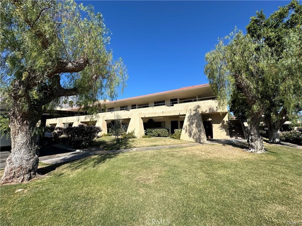 2801 N Los Felices Circle, #209, Palm Springs, CA 92262