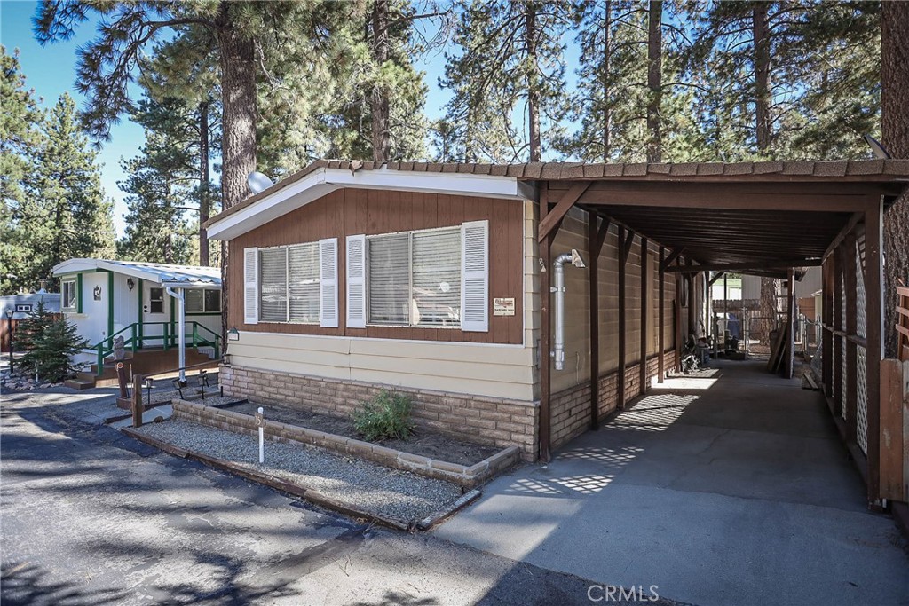 475 Thrush Drive, #15, Big Bear Lake, CA 92315