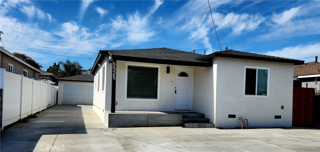 6525 Downey Avenue, Long Beach, CA 90805