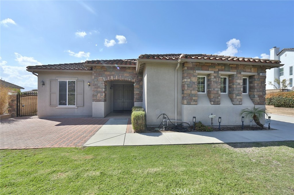 310 Oldenburg Lane, Norco, CA 92860