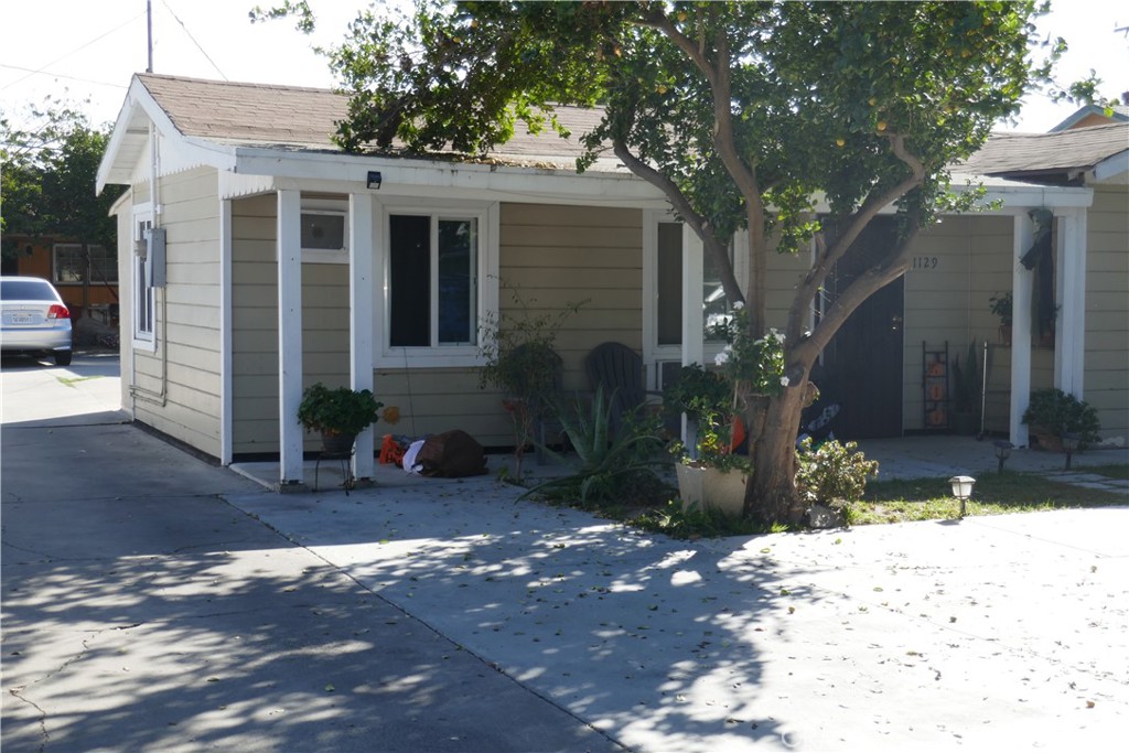 1129 S Golden West Avenue | Similar Property Thumbnail