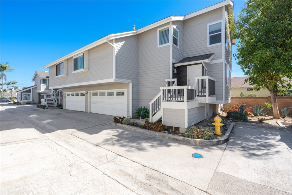 183 Monte Vista Avenue, #F, Costa Mesa, CA 92627