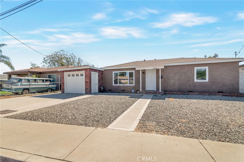 16861 Fontlee Lane, Fontana, CA 92335