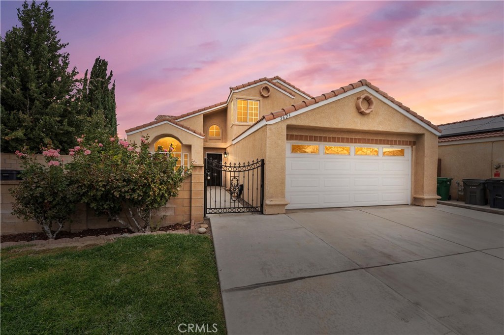 2623 Via Genova, Lancaster, CA 93535