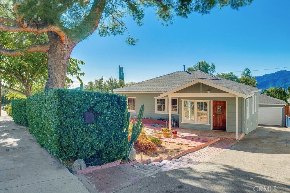 3454 Santa Carlotta Street, La Crescenta, CA 91214