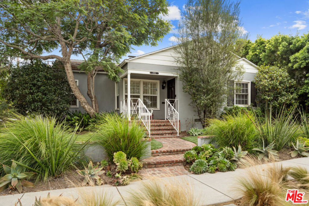 1752 Oak Street, Santa Monica, CA 90405