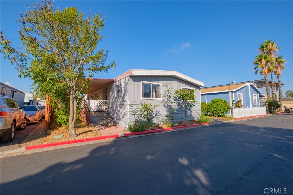 350 S Willow Avenue, #19, Rialto, CA 92376